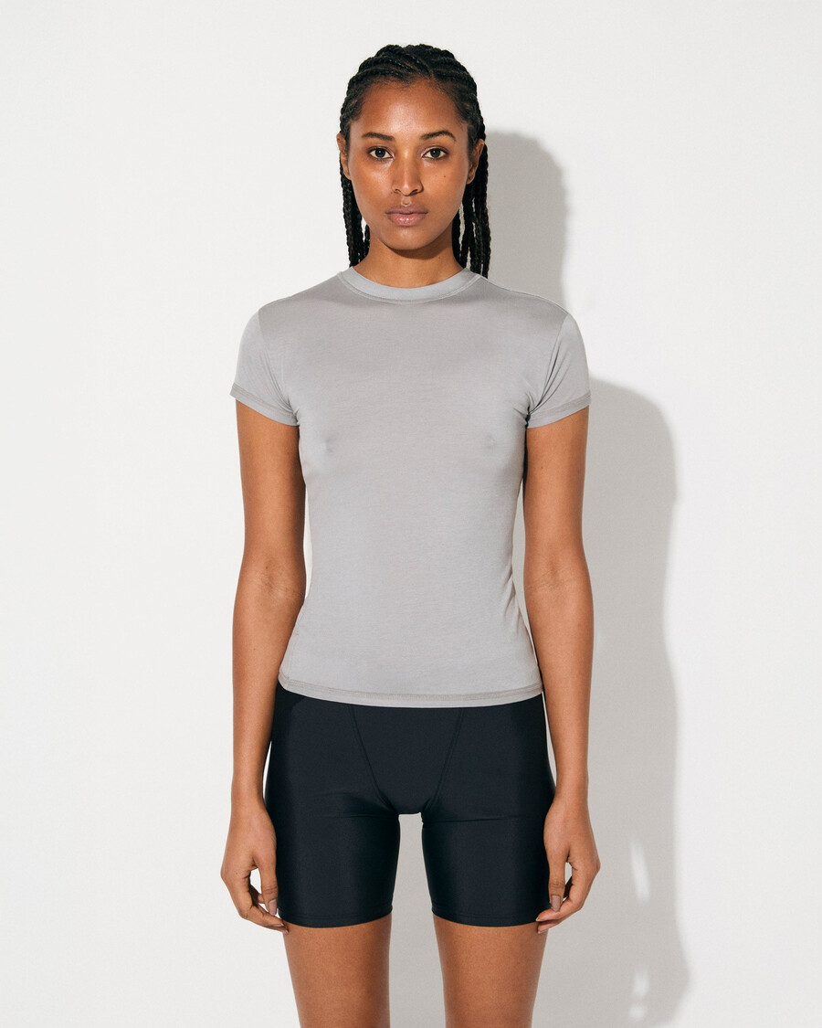 leichtes damen-t-shirt in zementgrau jetzt shoppen — cdlp