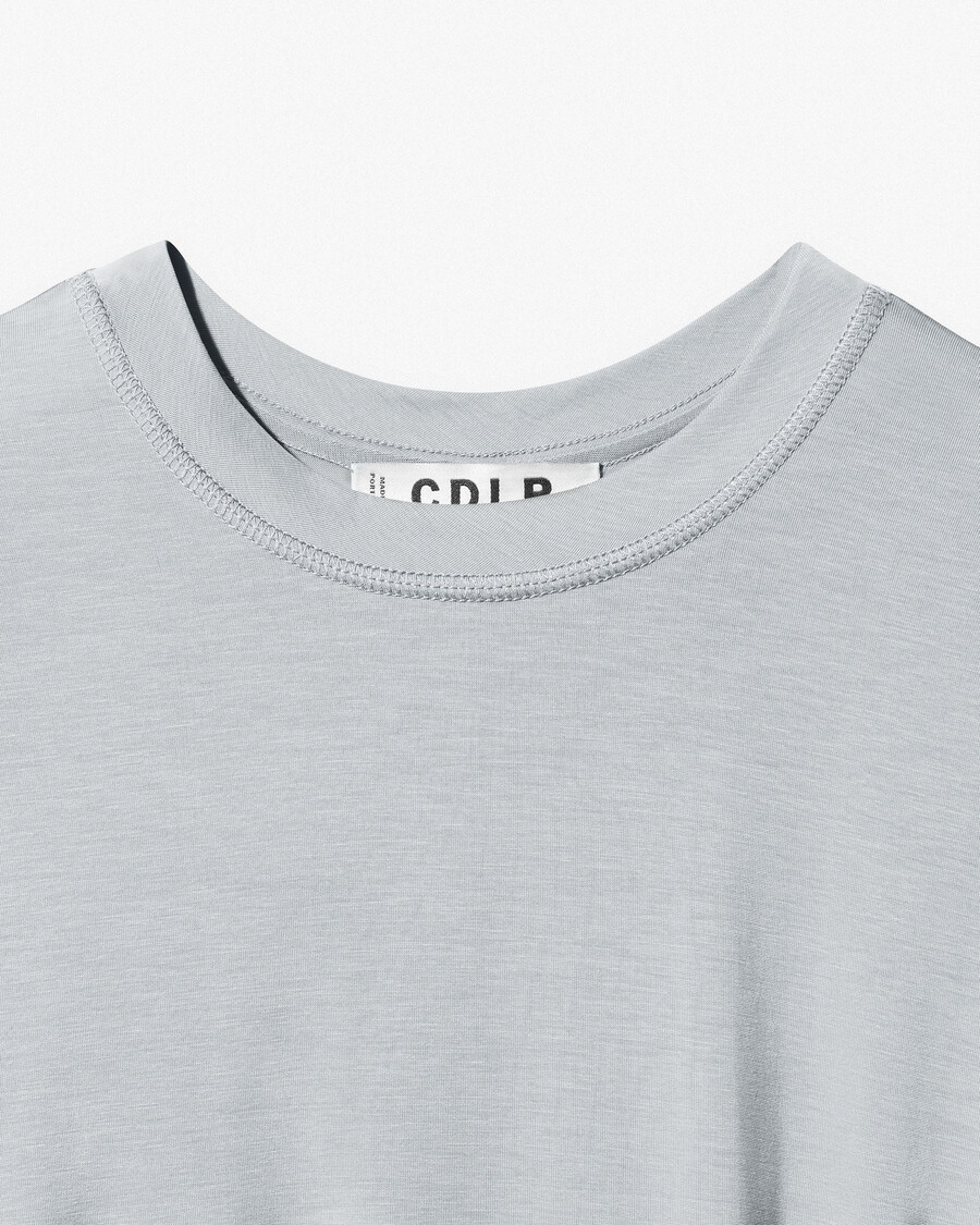 leichtes damen-t-shirt in zementgrau jetzt shoppen — cdlp