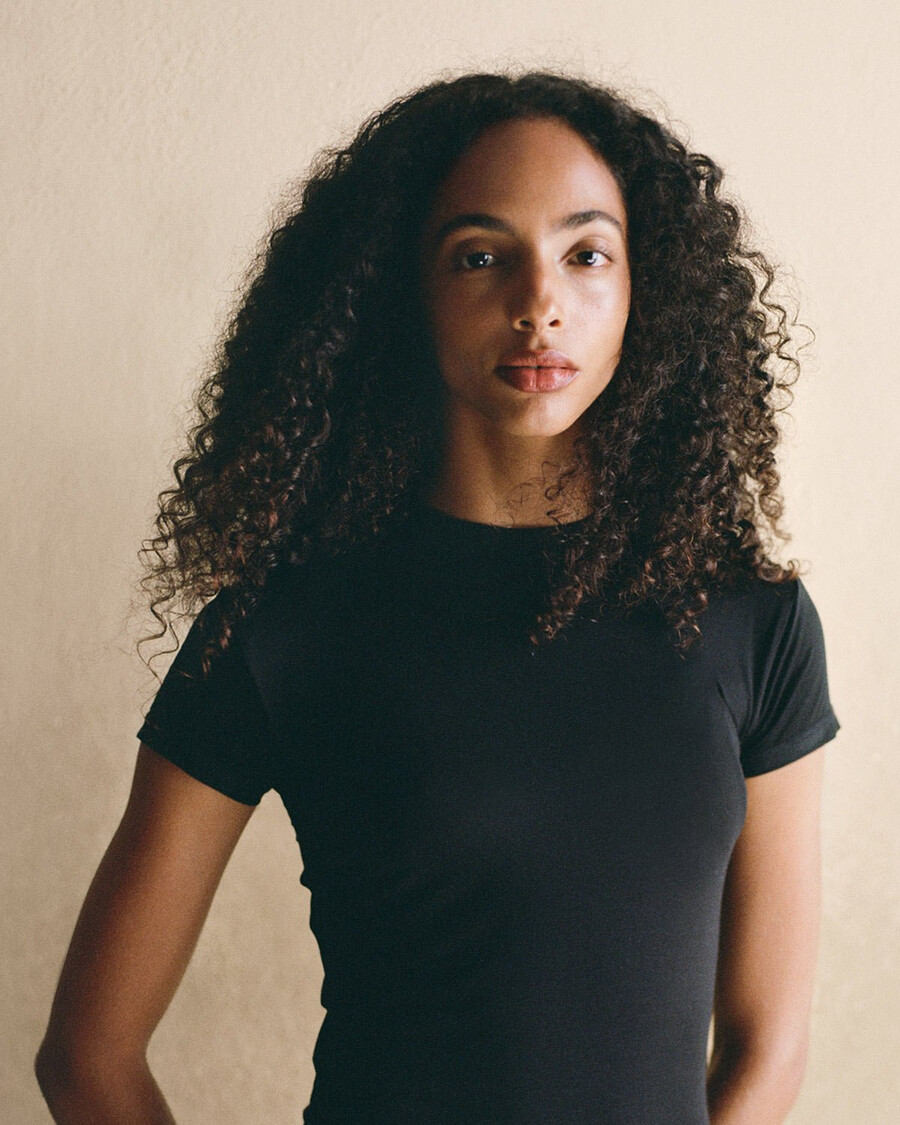 leichtes damen-t-shirt in schwarz jetzt shoppen — cdlp