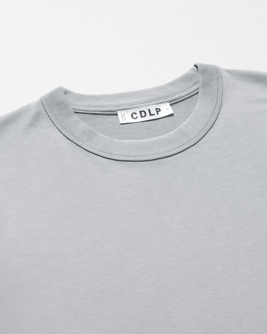 schweres damen-t-shirt in zementgrau jetzt kaufen — cdlp